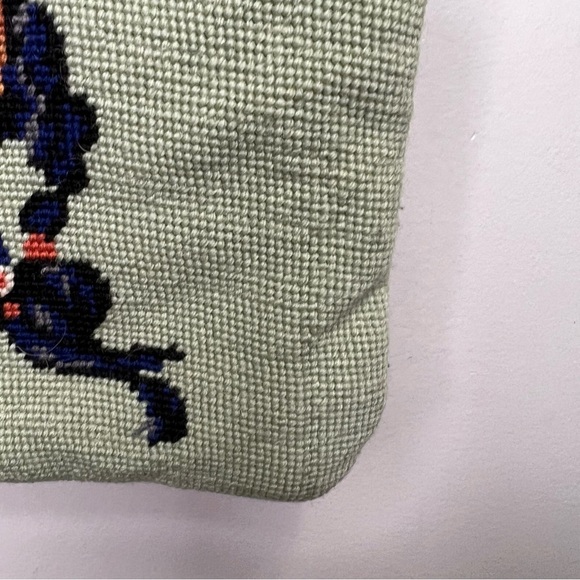 Aboriginal First Nations Needlepoint Handmade Purse - Picture 7 of 16